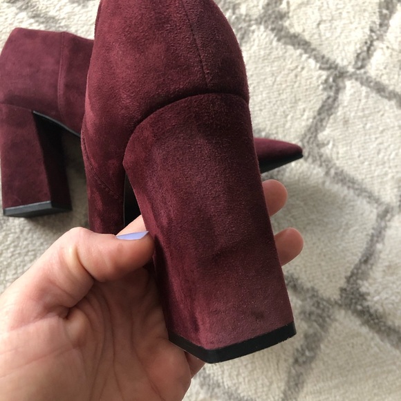 Marc Fisher size 8.5 suede booties - Picture 6 of 9